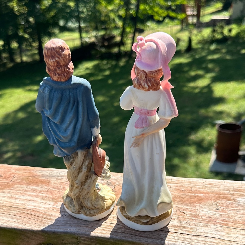 Lefton Vintage Pinkie & Blue Boy Ltd Edition Couple Figurines - Picture 5 of 6